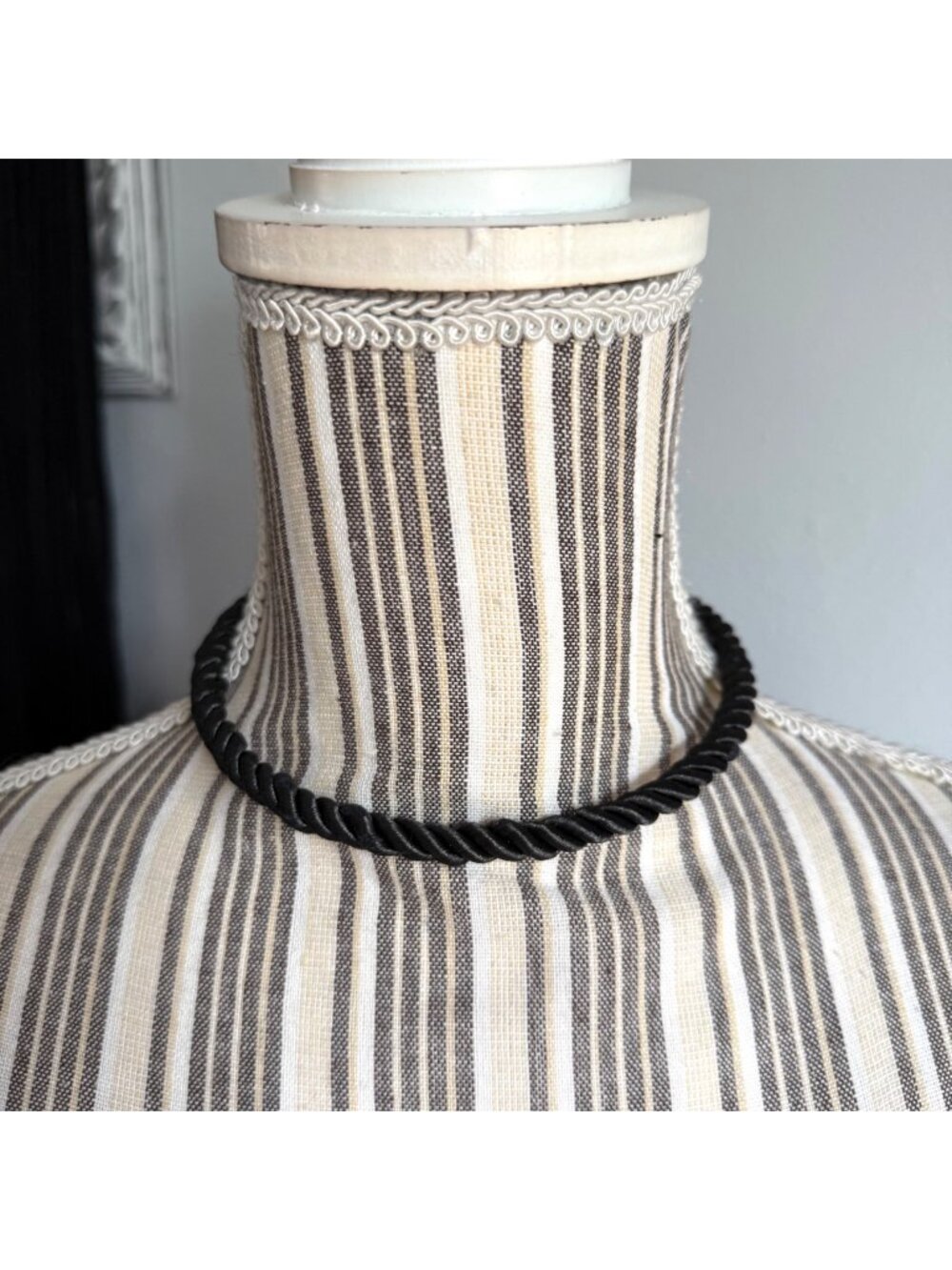 Vintage Black Twisted Rope Torque Necklace Gold Tone Tips